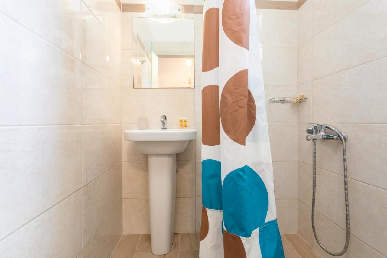 Mare Blu Studios & Suites 拉加纳斯 外观 照片
